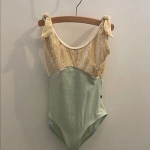 Yumiko Women’s leotard. XS High Cut. limited Edition Bow Collection.